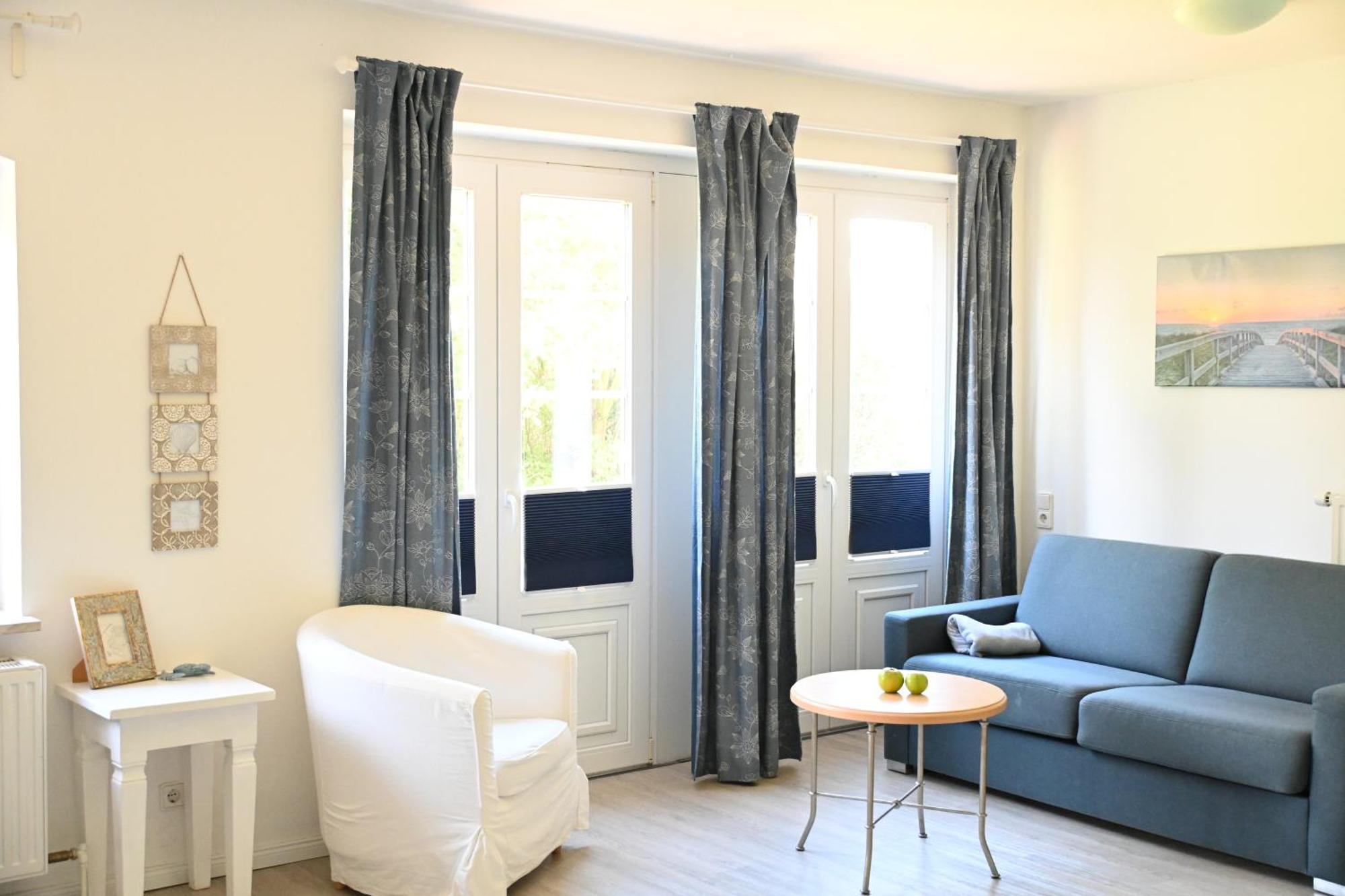 Hodorf Landsitzhotel Und Seminarium Peterhof מראה חיצוני תמונה